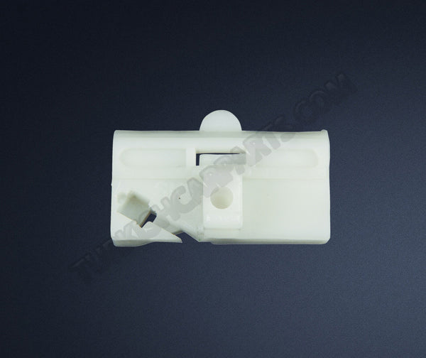 Mercedes Vito/Viano 2004-2011 Window Regulator Clip Left