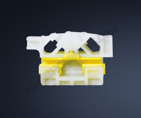 Laguna 2009-2015 Window Regulator Clip Front No:2